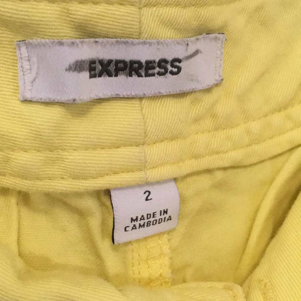 Express Yellow shorts - Picture 3 of 3